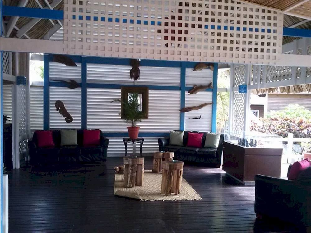Las Palmas Beach Hotel Dixon Cove Luaran gambar