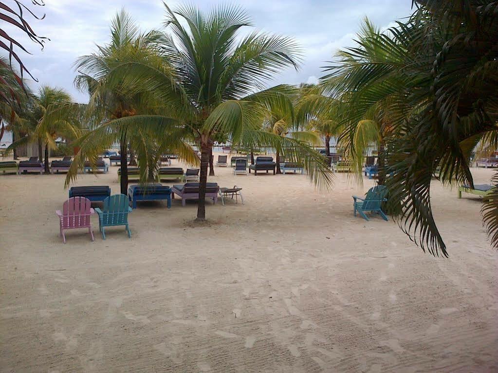 Las Palmas Beach Hotel Dixon Cove Luaran gambar
